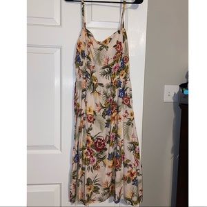 NWT. Forever 21. 2X. Multicolor/tropical print.